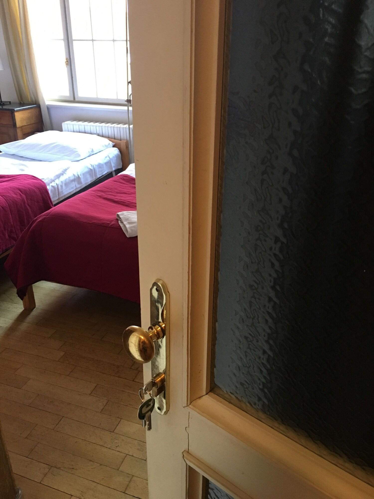Rosemary Hostal *