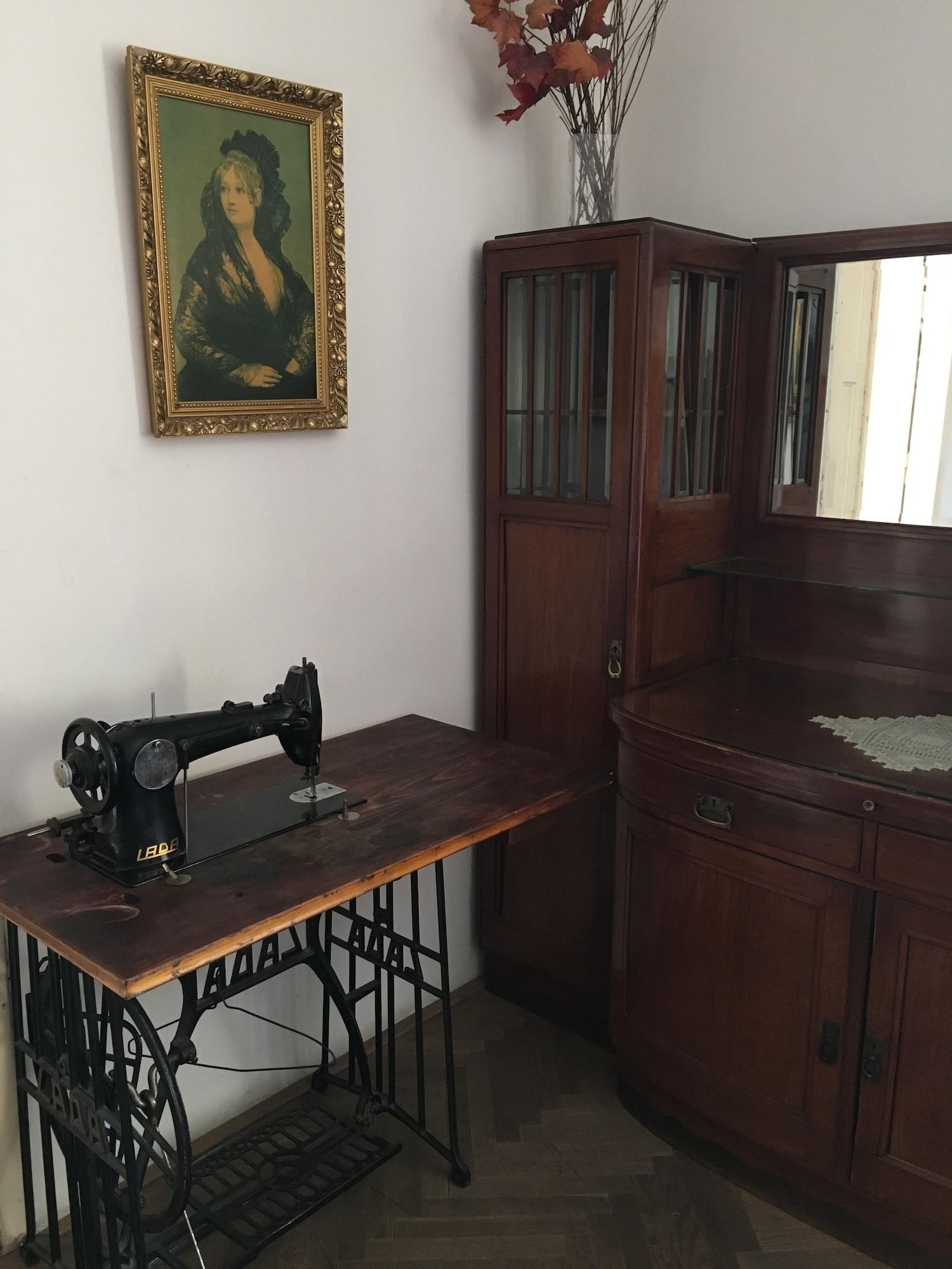 Rosemary Hostal